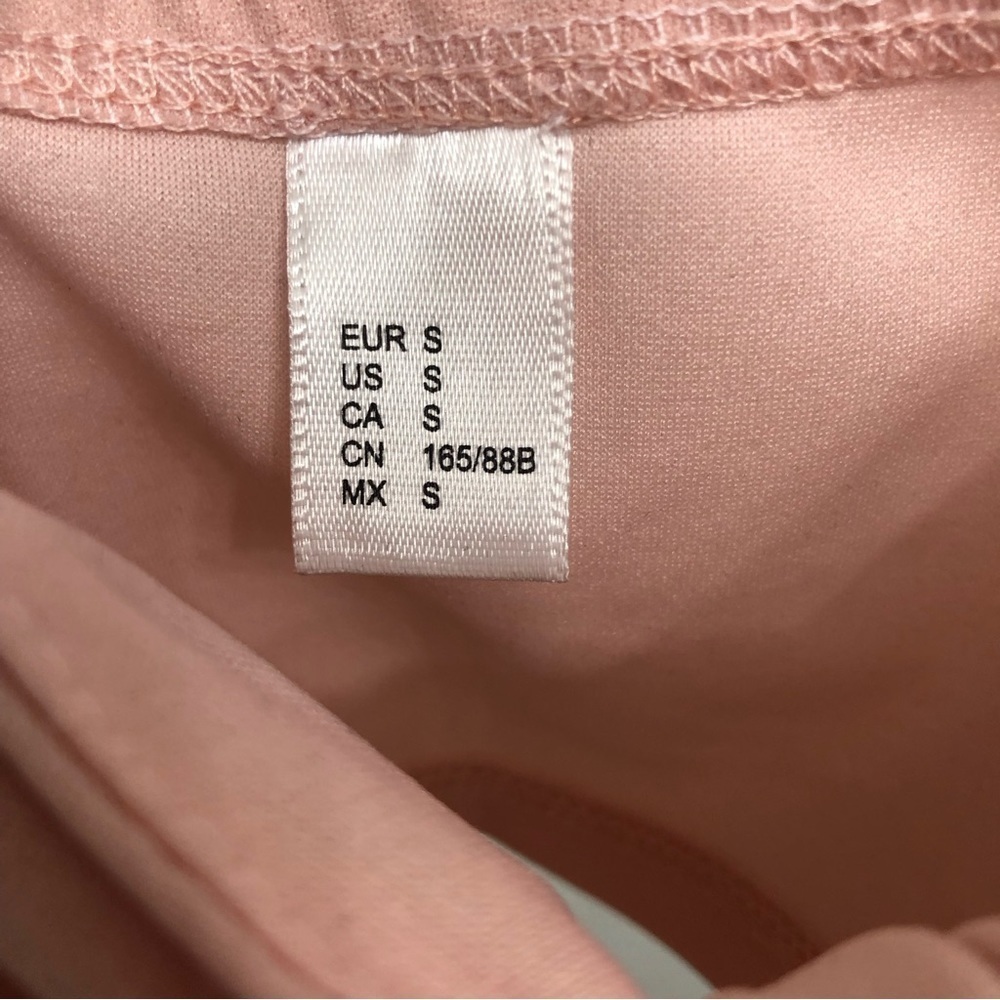 Light Pink Crop Top With A Flutter Strap Sleeve S… - image 3